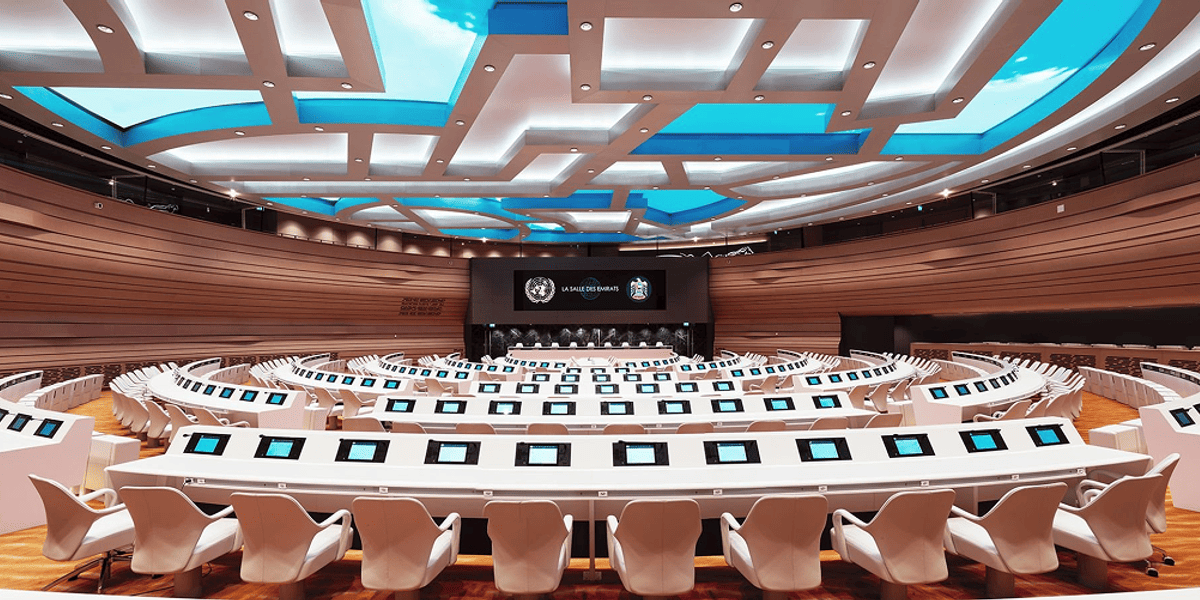 Touchskjermer for møte- og konferanserom